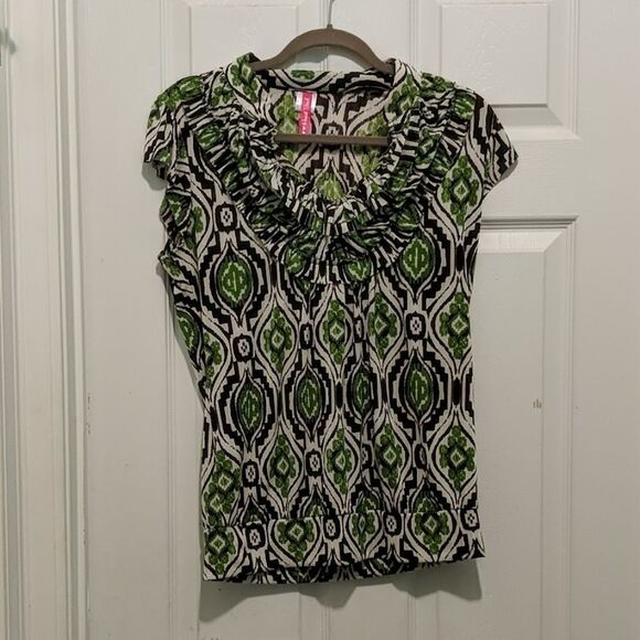 HeartSoul green black white print top Sz L NWOT - Picture 1 of 6